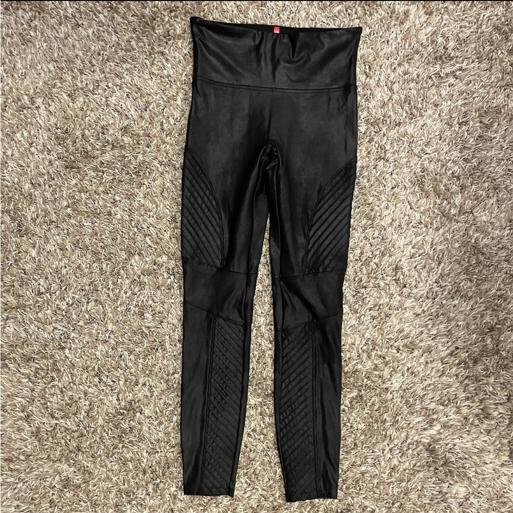 Spanks faux leather high waisted moto leggings.  Medium